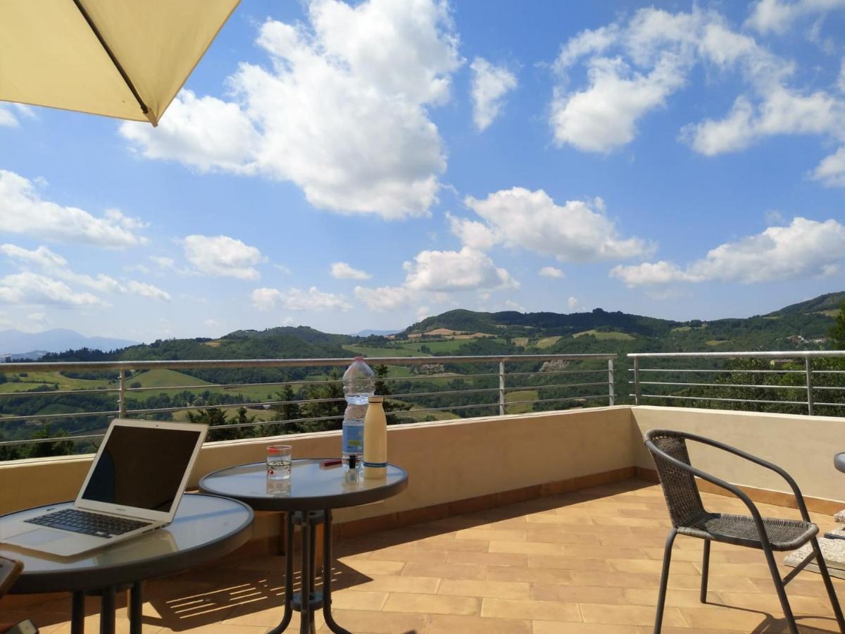 Green B&B Urbino Ca Del Vento Екстериор снимка